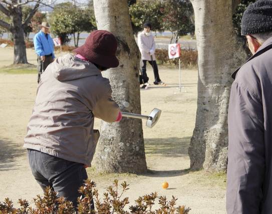 土居孝生：アッ！当たらないで…